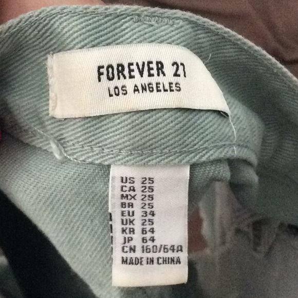 Women’s shorts. - Picture 3 of 3